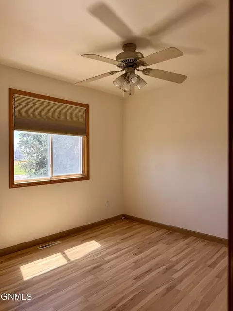 Bedroom - 1451 11th Ave SW, Sidney, MT 59270 photo 2 of 2