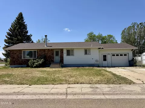 1451 11th Ave SW, Sidney, MT 59270