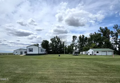 4331 81st Ave SE, Jamestown, ND 58401