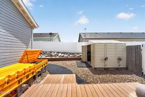 Exterior - 12384 Rainbow Loop N, Epping, ND 58843 photo 5 of 10