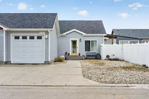 12384 Rainbow Loop N, Epping, ND 58843