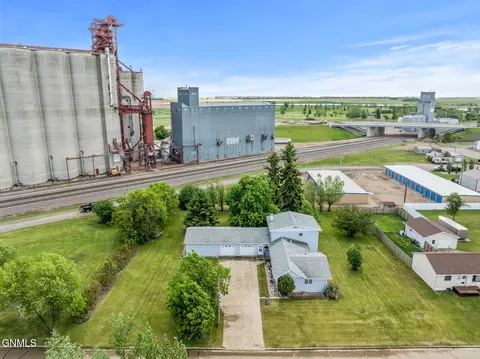 203 2nd Ave E, Ray, ND 58849 photo 42