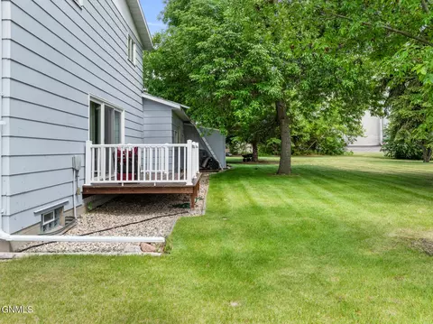203 2nd Ave E, Ray, ND 58849 photo 33