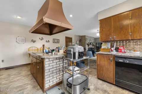 203 2nd Ave E, Ray, ND 58849 photo 6