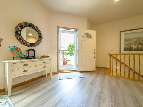 Entry Way - 1959 Mesquite Loop, Bismarck, ND 58503 photo 1 of 4