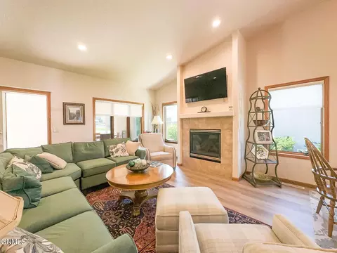 Living - 1959 Mesquite Loop, Bismarck, ND 58503 photo 3 of 5