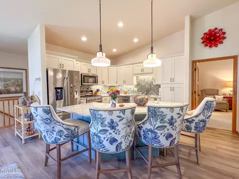 Kitchen - 1959 Mesquite Loop, Bismarck, ND 58503 photo 6 of 7