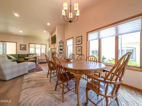Dining - 1959 Mesquite Loop, Bismarck, ND 58503 photo 2 of 4