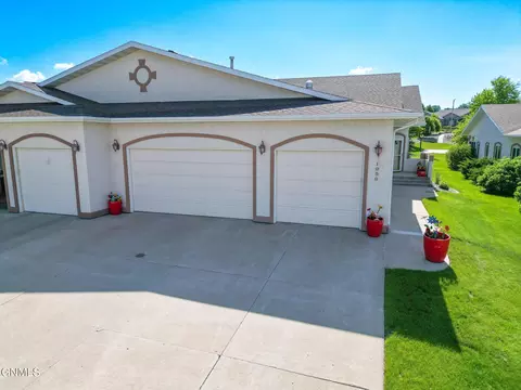 Exterior - 1959 Mesquite Loop, Bismarck, ND 58503 photo 6 of 9