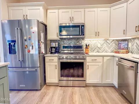 Kitchen - 1959 Mesquite Loop, Bismarck, ND 58503 photo 3 of 7