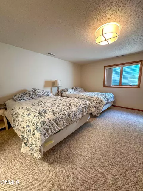 Bedroom - 1959 Mesquite Loop, Bismarck, ND 58503 photo 6 of 8