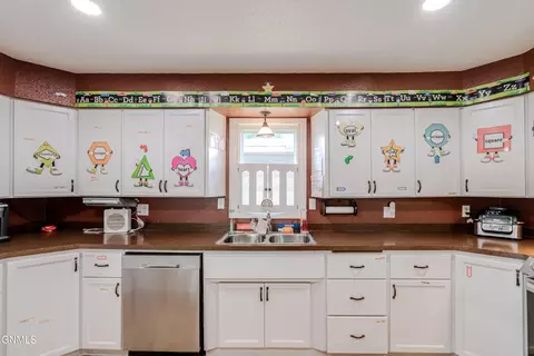 Kitchen - 505 Collins Ave, Mandan, ND 58554 photo 2 of 3
