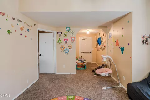 Entry Way - 505 Collins Ave, Mandan, ND 58554 photo 2 of 3