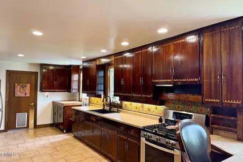 Kitchen - 4509 1st Ave W, Williston, ND 58801 photo 3 of 12