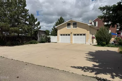 Exterior - 4509 1st Ave W, Williston, ND 58801 photo 8 of 30