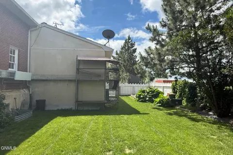 Exterior - 4509 1st Ave W, Williston, ND 58801 photo 20 of 30