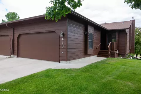 443 E Brandon Dr, Bismarck, ND 58503 photo 1