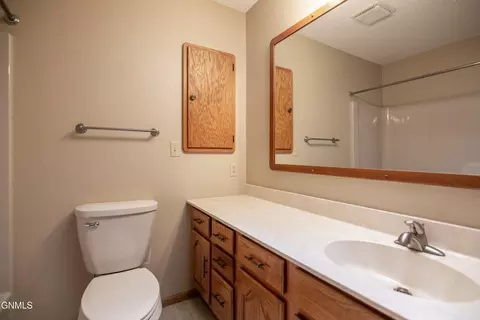 443 E Brandon Dr, Bismarck, ND 58503 photo 27