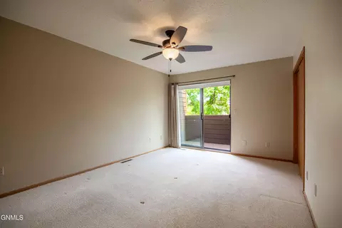 443 E Brandon Dr, Bismarck, ND 58503 photo 19