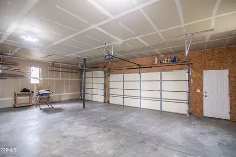 518 Huron Dr, Bismarck, ND 58503 photo 46