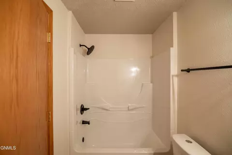 518 Huron Dr, Bismarck, ND 58503 photo 35