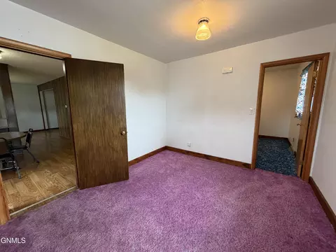 1208 Avenue B E, Bismarck, ND 58501 photo 8