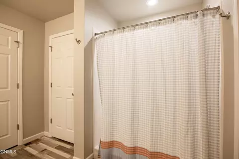 Bath - 4800 Cornice Loop, Bismarck, ND 58503 photo 2 of 5