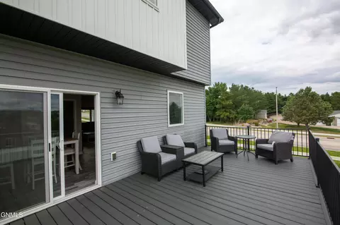 Exterior - 4800 Cornice Loop, Bismarck, ND 58503 photo 9 of 14