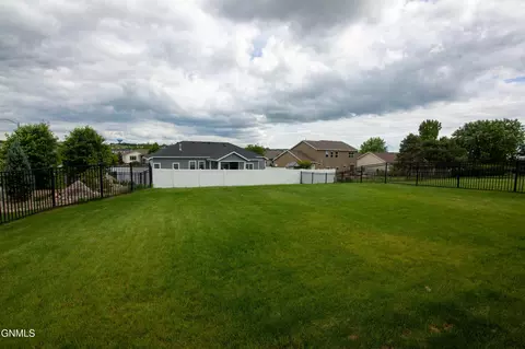 Exterior - 4800 Cornice Loop, Bismarck, ND 58503 photo 14 of 14