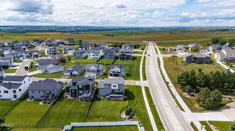 View/Area - 4800 Cornice Loop, Bismarck, ND 58503 photo 9 of 11