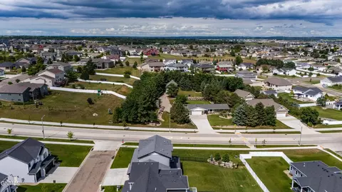 View/Area - 4800 Cornice Loop, Bismarck, ND 58503 photo 8 of 11