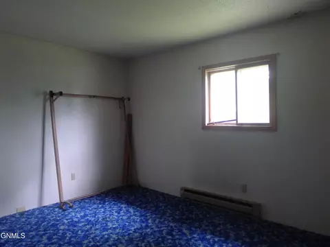 507 Lyon St, Stanton, ND 58571 photo 6