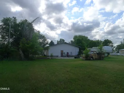 507 Lyon St, Stanton, ND 58571 photo 15