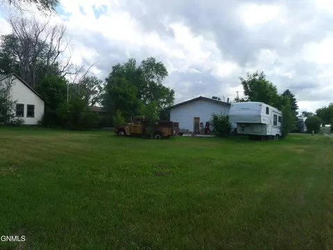 507 Lyon St, Stanton, ND 58571 photo 16