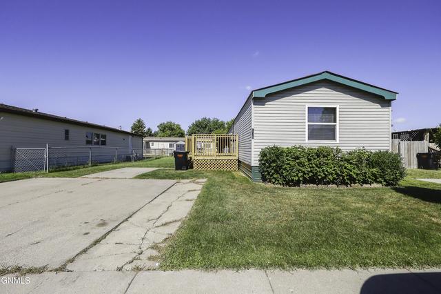 136 Delaware St, Bismarck, ND 58504