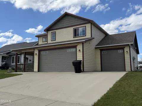 2714 Chokecherry St, Williston, ND 58801