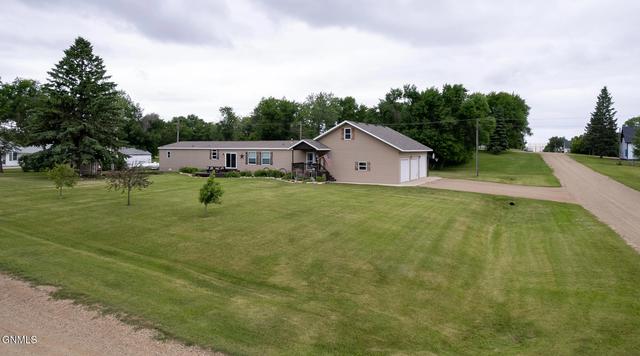 109 4th St W, Hurdsfield, ND 58451