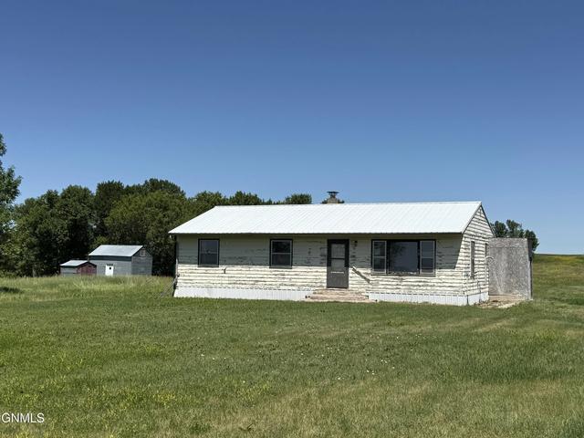 6980 77th St NW, Donnybrook, ND 58734