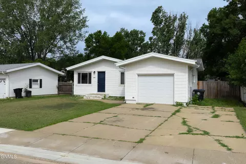 Other - 843 Dell Ave, Dickinson, ND 58601 photo 11 of 14