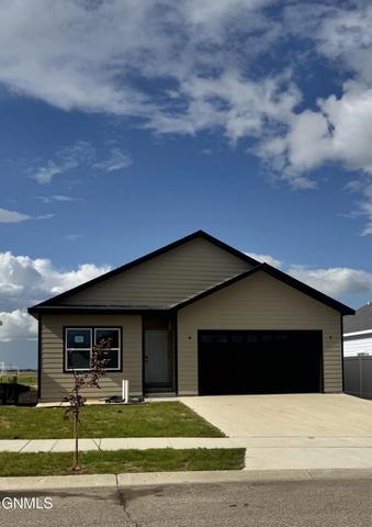 3408 36th St W, Williston, ND 58801