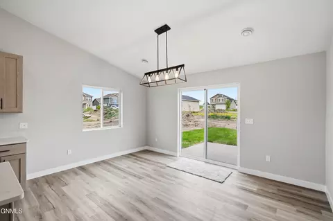 1307 23rd St E, Williston, ND 58801 photo 10