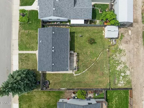 1925 8th Ave W, Williston, ND 58801 photo 10