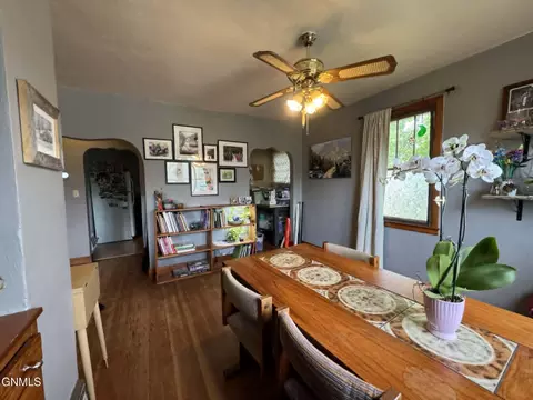Dining - 111 Roosevelt Ave NE, Bowbells, ND 58721 photo 3 of 4