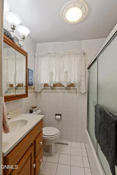 1509 7th Ave W, Williston, ND 58801 photo 10