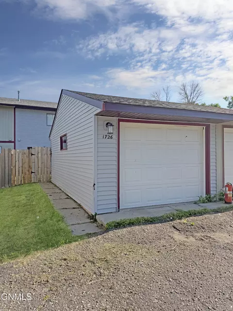 1726 30th St W, Williston, ND 58801 photo 24