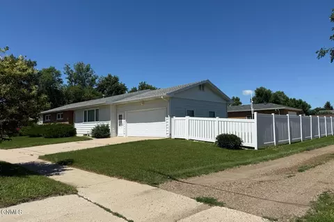 203 20th St E, Williston, ND 58801 photo 61