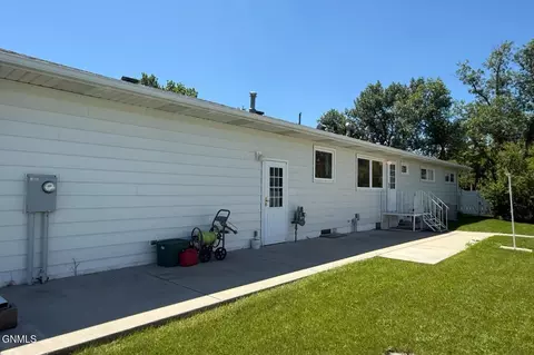 203 20th St E, Williston, ND 58801 photo 53