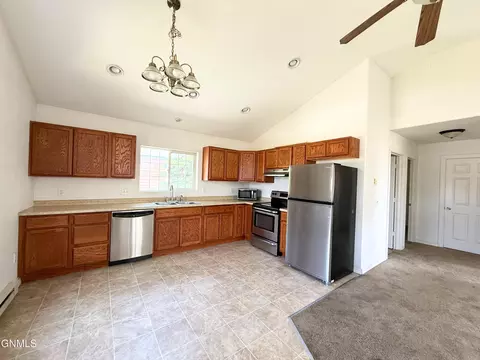 516 University Ave, Williston, ND 58801 photo 13