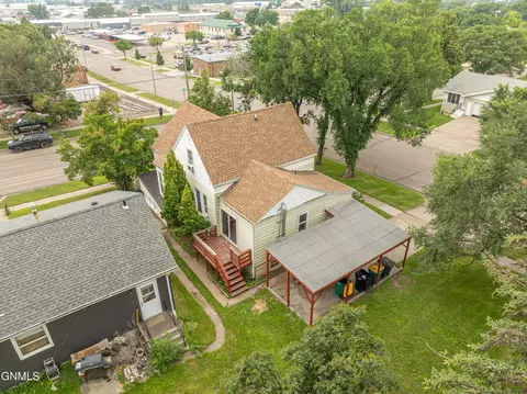 2100 Rosser Ave E, Bismarck, ND 58501 photo 20