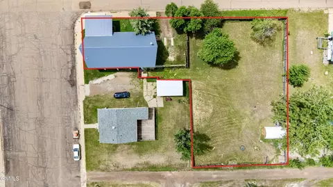 112 Pacific Ave, Mott, ND 58646 photo 3